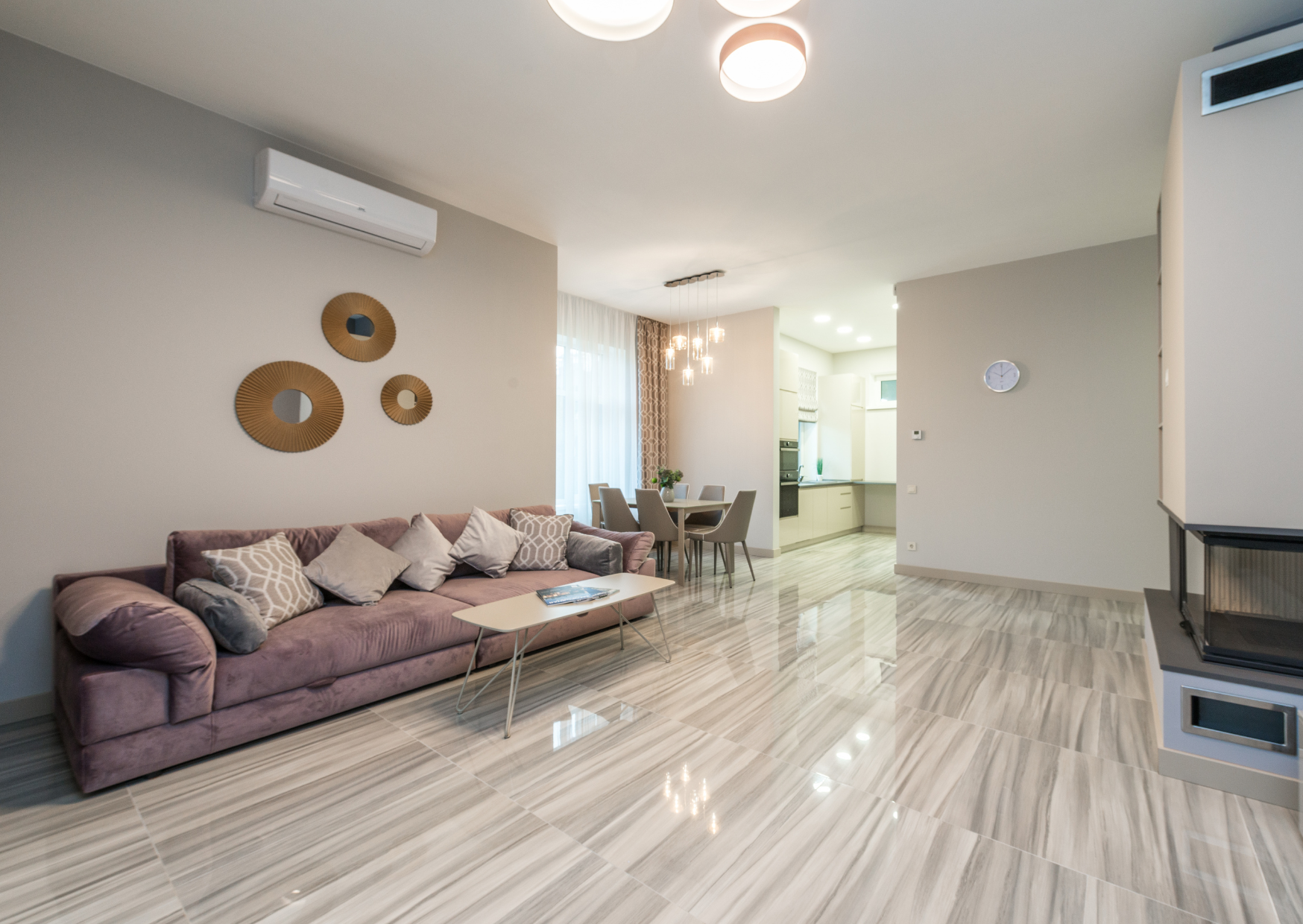 أرضيات من البلاط - فني تركيب بلاط أرضيات في الكويت